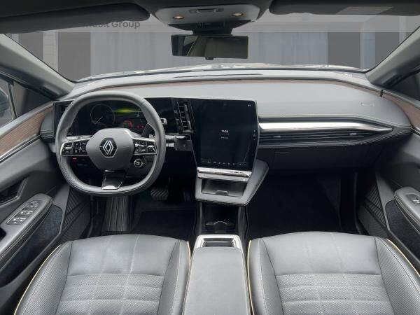 Renault Megane E-Tech ICONIC 220 CCS