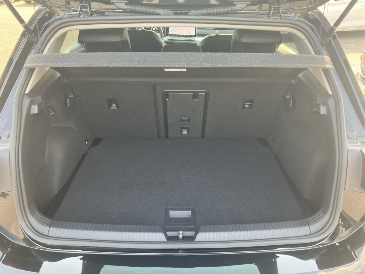 Volkswagen Golf VIII Goal 1.5 TSI DSG / LED, ACC, AHK, RFK