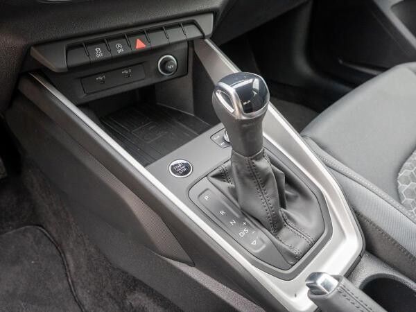 Audi A1 Sportback S line 30TFSI Stronic LED ACC SHZ // SOFORT VERFÜGBAR!!!