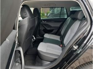 Skoda Octavia Combi Selection 2.0 TDI HUD Navi 360 Kamera LED