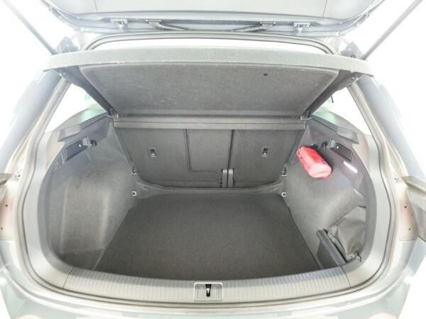 Volkswagen Tiguan 2.0 TDI Active *AHK*LED*RFK*SHZ*Navi*ACC*