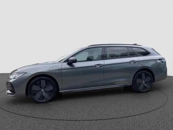 Volkswagen Passat R-Line 1.5l eHYBRID *sofort verfügbar*