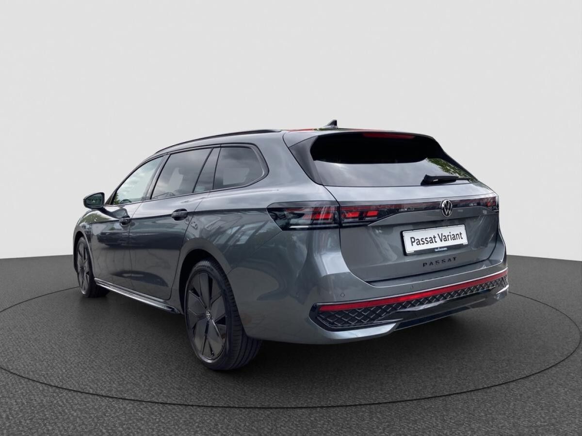 Volkswagen Passat R-Line 1.5l eHYBRID *Tageszulassung - sofort verfügbar*