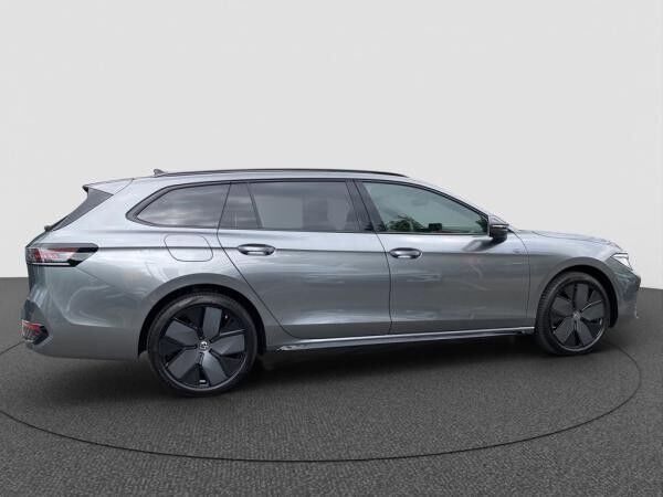 Volkswagen Passat R-Line 1.5l eHYBRID *sofort verfügbar*