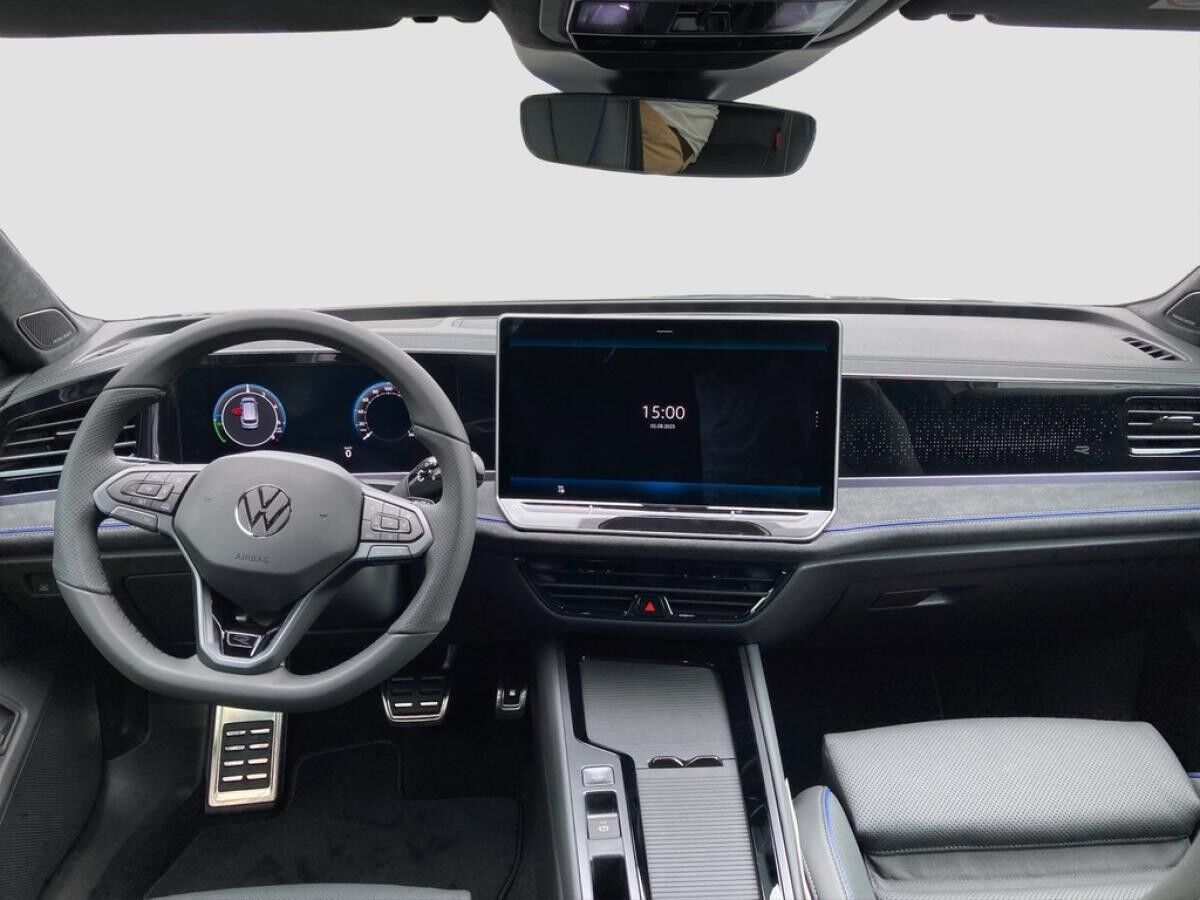 Volkswagen Passat R-Line 1.5l eHYBRID *Tageszulassung - sofort verfügbar*