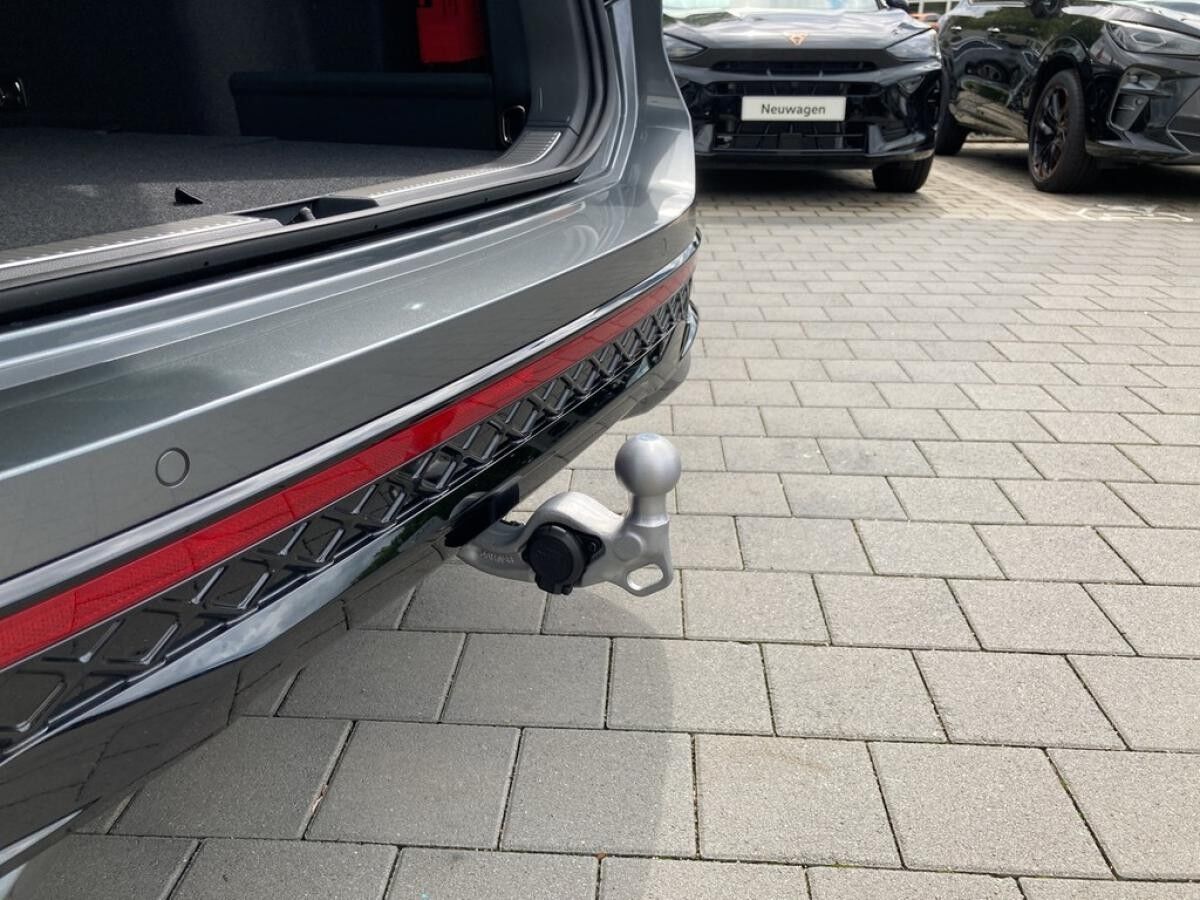 Volkswagen Passat R-Line 1.5l eHYBRID *Tageszulassung - sofort verfügbar*