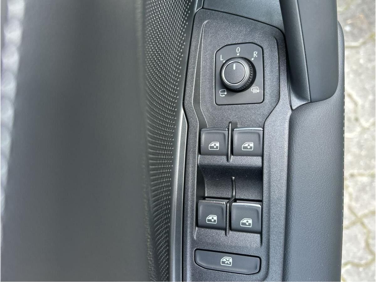 Volkswagen Tiguan 1.5 eTSI DSG OPF Elegance SOFORT VERFÜGBAR AHK IQ.Drive IQ.Light GJR