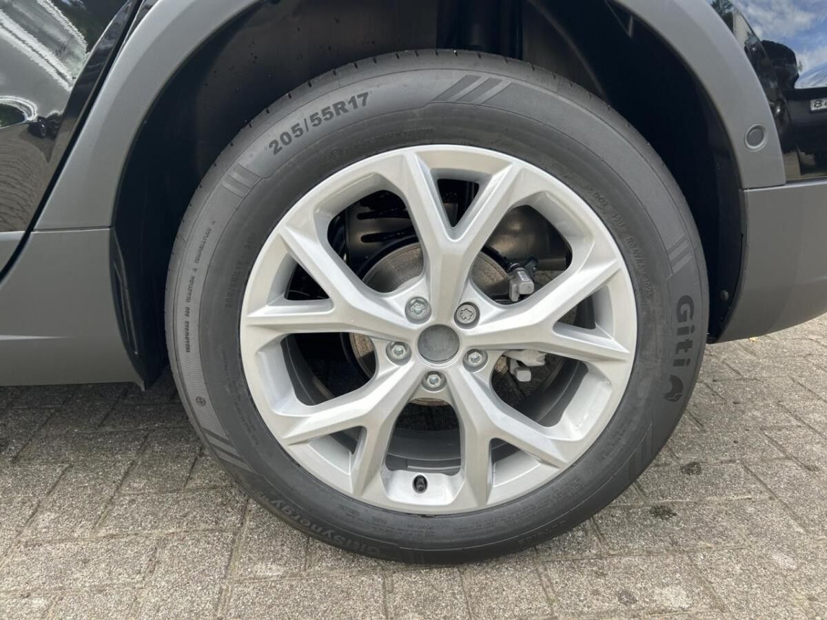 Seat Arona 1.0 TSI FR Navi Parklenkassistent Klima