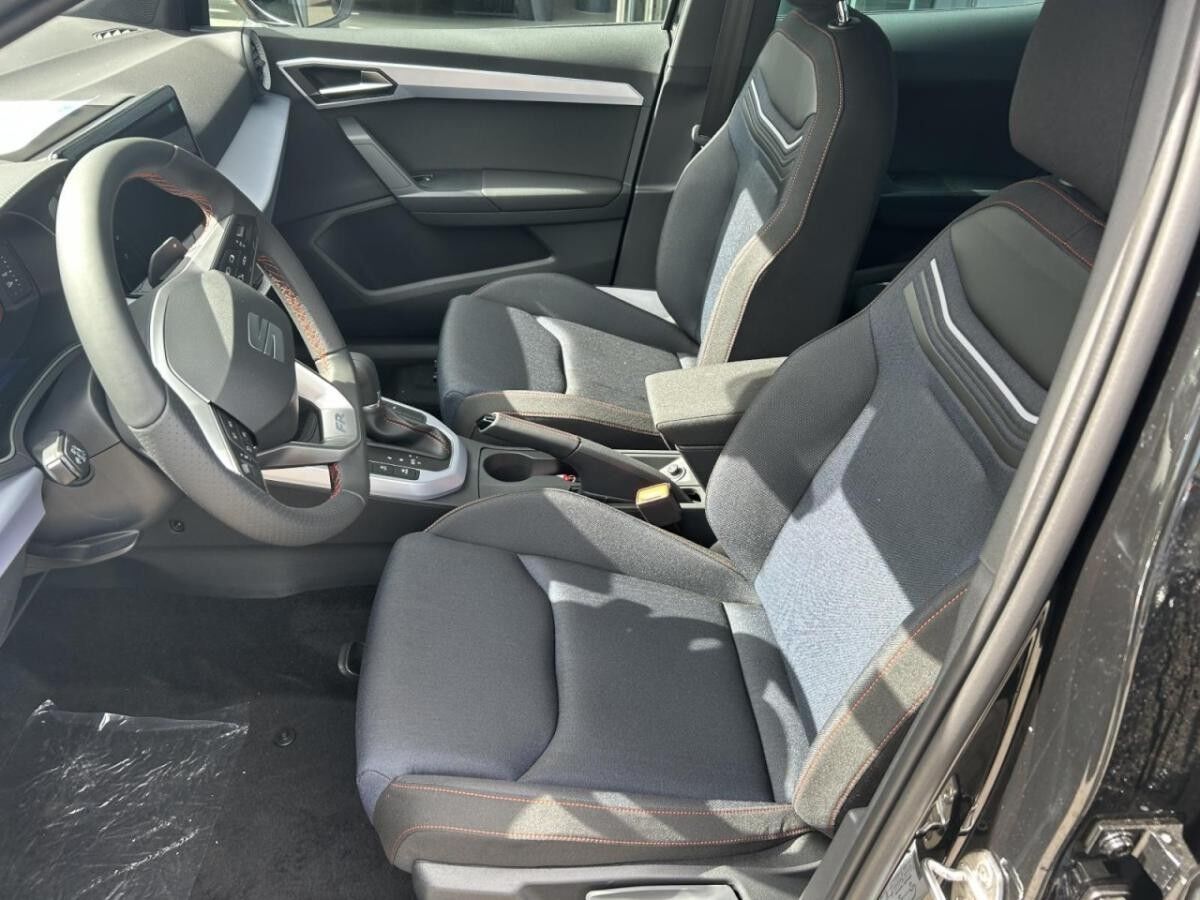 Seat Arona 1.0 TSI FR Navi Parklenkassistent Klima