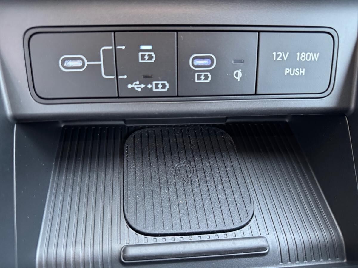 Hyundai Kona Elektro 65,4kWh Trend LED/Navi/Kamera/SHZ/App