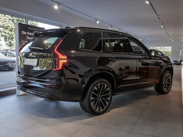 Volvo XC90 T8 AWD Core *BESTELLAKTION*