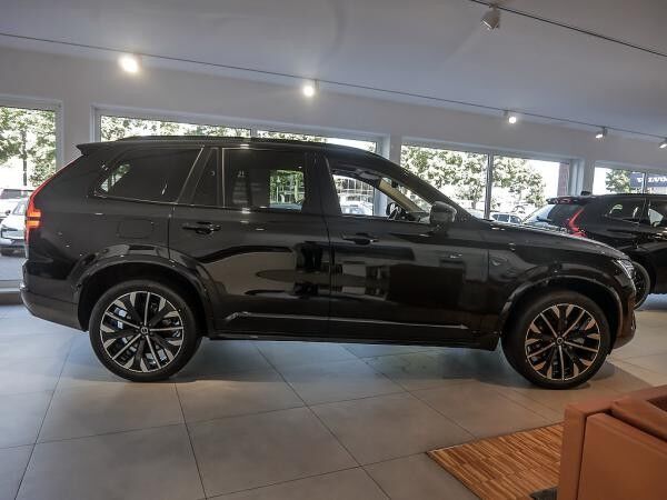 Volvo XC90 T8 AWD Core *BESTELLAKTION*