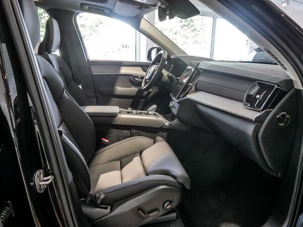 Volvo XC90 T8 AWD Core *BESTELLAKTION*