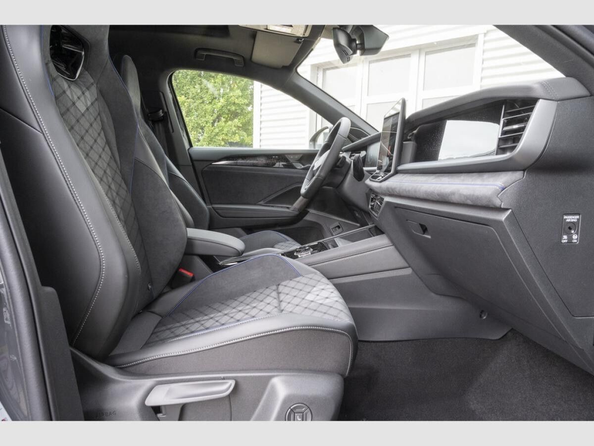 Volkswagen Tayron R-Line 2,0 l TDI 7Sitze*PANO*Black Style