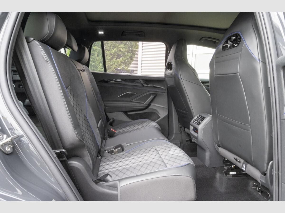 Volkswagen Tayron R-Line 2,0 l TDI 7Sitze*PANO*Black Style