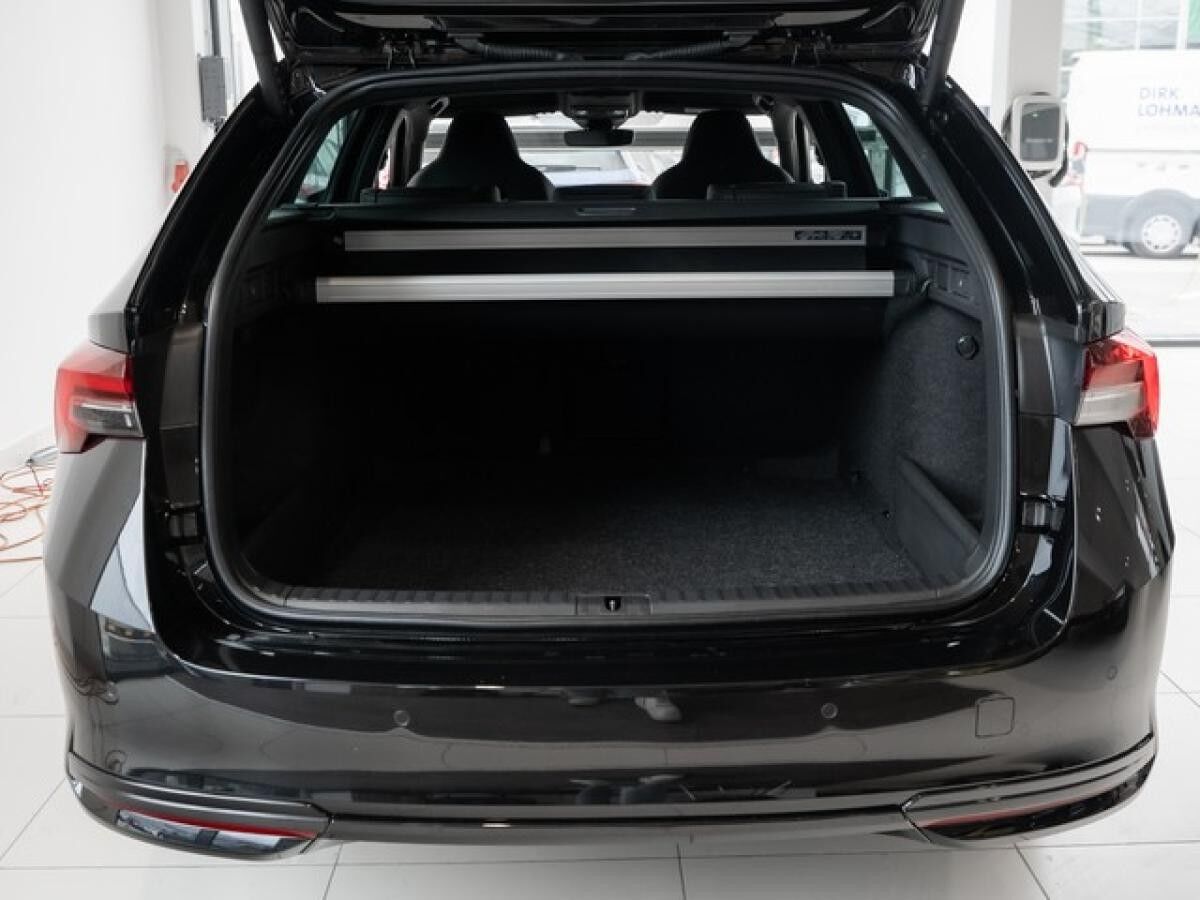 Skoda Octavia Combi Sportline 1.5 eTSI DSG