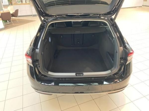 Skoda Superb Combi L&K 2,0 TDI 7-Gang-DSG 4x4 Sofort Verfügbar