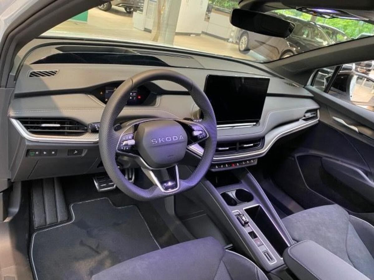Skoda Elroq 85 Sportline Elektromotor 1-Gang-Automatik Sofort Verfügbar