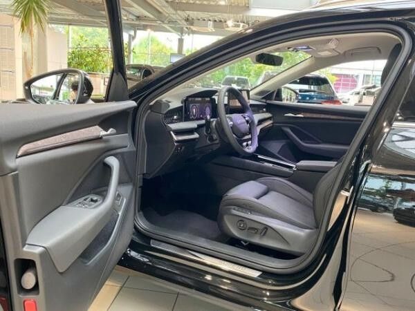 Skoda Superb Combi L&K 2,0 TDI 7-Gang-DSG 4x4 Sofort Verfügbar