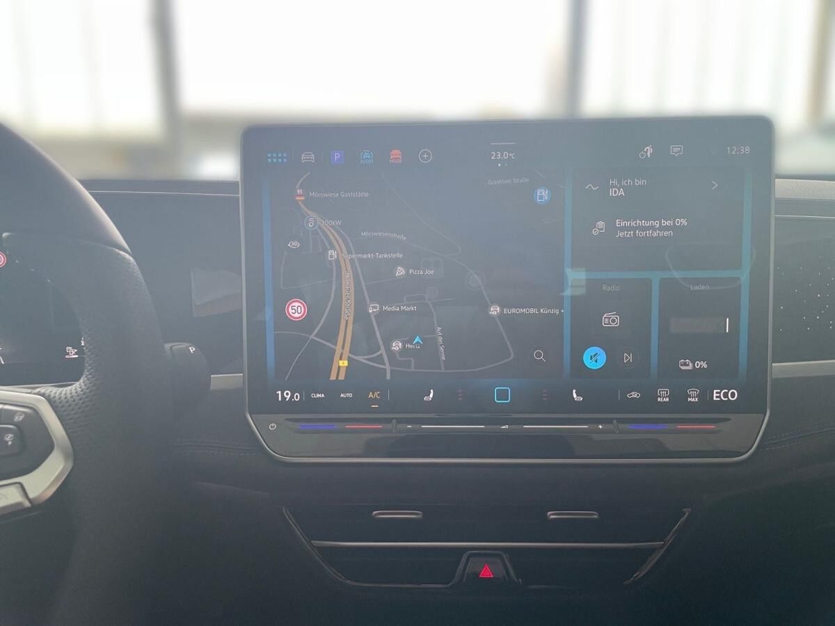 Volkswagen Passat Variant 1.5 eHybrid R-Line Navi*AHK*360°KAM*MATRIX