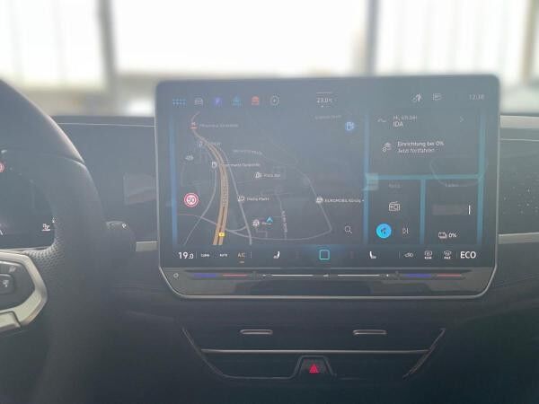 Volkswagen Passat Variant 1.5 eHybrid R-Line Navi*AHK*360°KAM*MATRIX