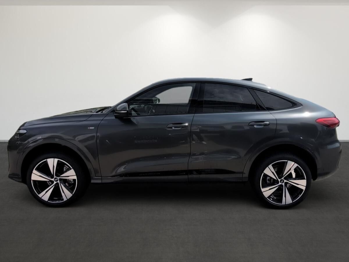 Audi Q5 Sportback TDI quattro S tronic- Adaptives Luftfederfahrwerk- Audi virtual cockpit plus- Audi Soundsy