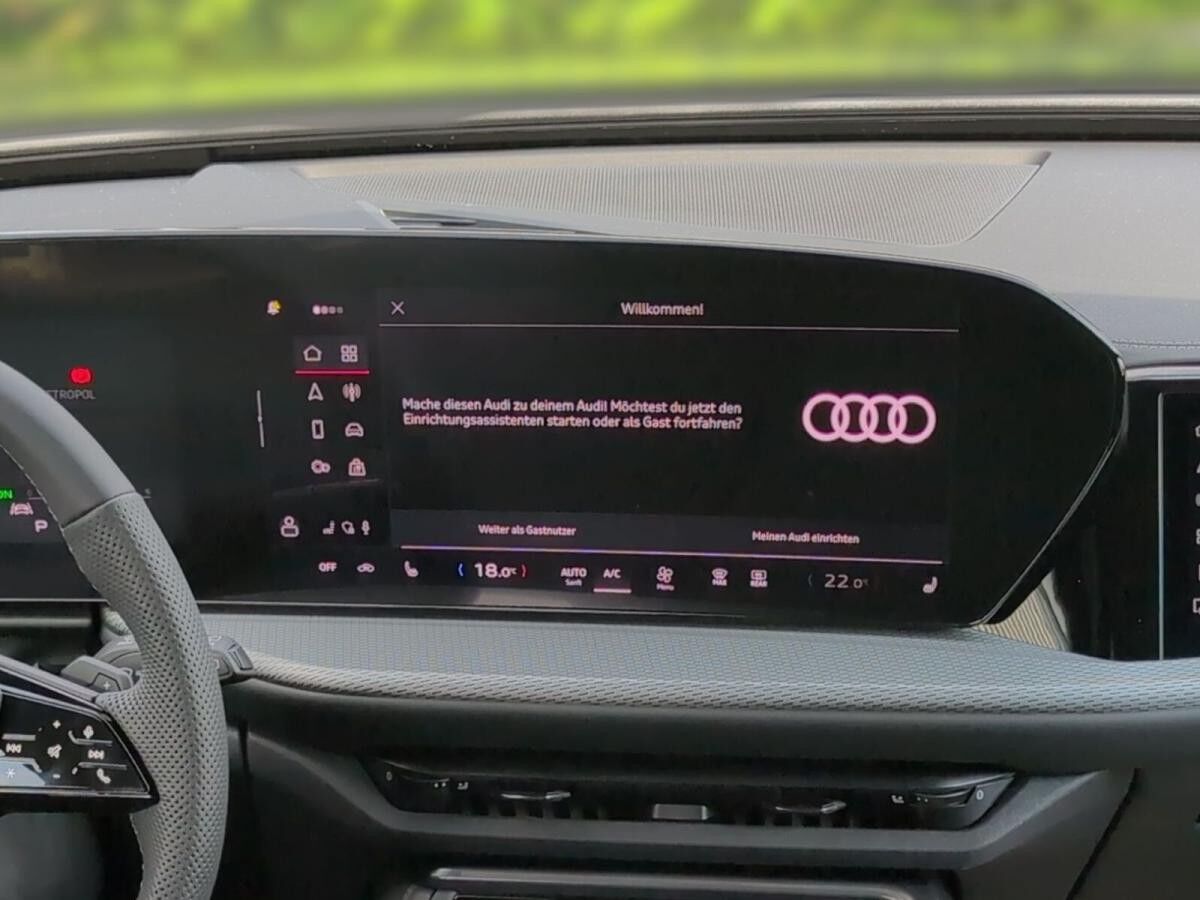 Audi Q5 Sportback TDI quattro S tronic- Adaptives Luftfederfahrwerk- Audi virtual cockpit plus- Audi Soundsy