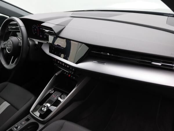 Audi A3 Sportback 30TDI S-tronic / MMI-Navi plus, ACC