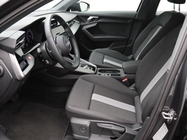 Audi A3 Sportback 30TDI S-tronic / MMI-Navi plus, ACC