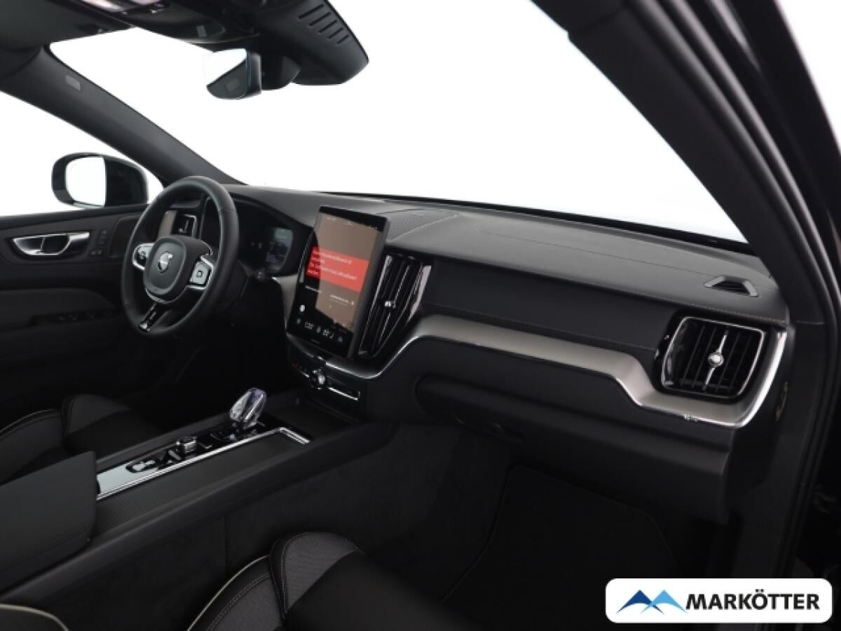 Volvo XC60 B5 AWD Ultra Black Edition/Facelift/AHK/HUD/PANO/360Cam