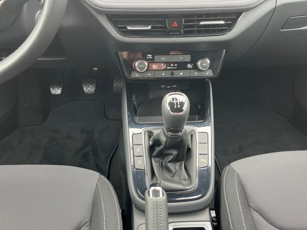 Skoda Fabia Tour 1,0 MPI SHZ KESSY SmartLi Winter