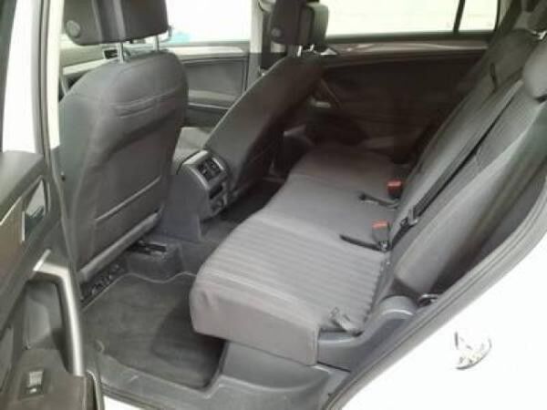 Volkswagen Tiguan Allspace 2.0 TDI DSG Life Navi AHK Spurhalteassistent DAB+