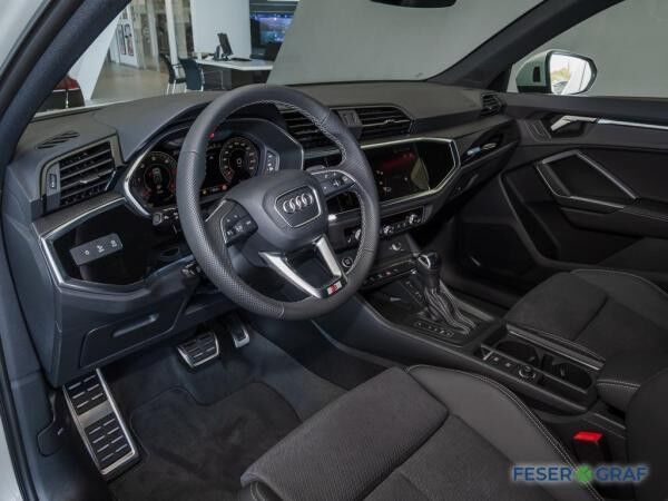 Audi Q3 SB 35 TDI S tronic 2x S line/Matrix/ACC/Navi+