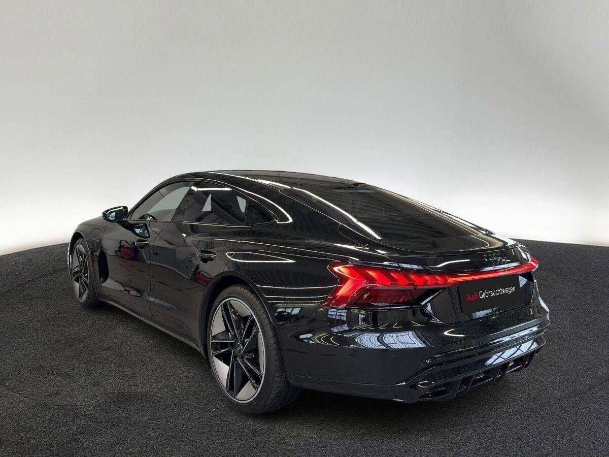 Audi e-tron GT quattro Matrix B&O Pano Luft Kamera