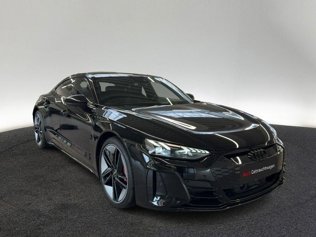 Audi e-tron GT quattro Matrix B&O Pano Luft Kamera