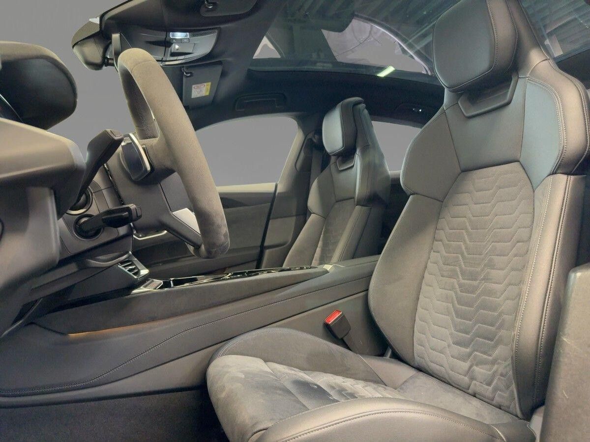 Audi e-tron GT quattro Matrix B&O Pano Luft Kamera