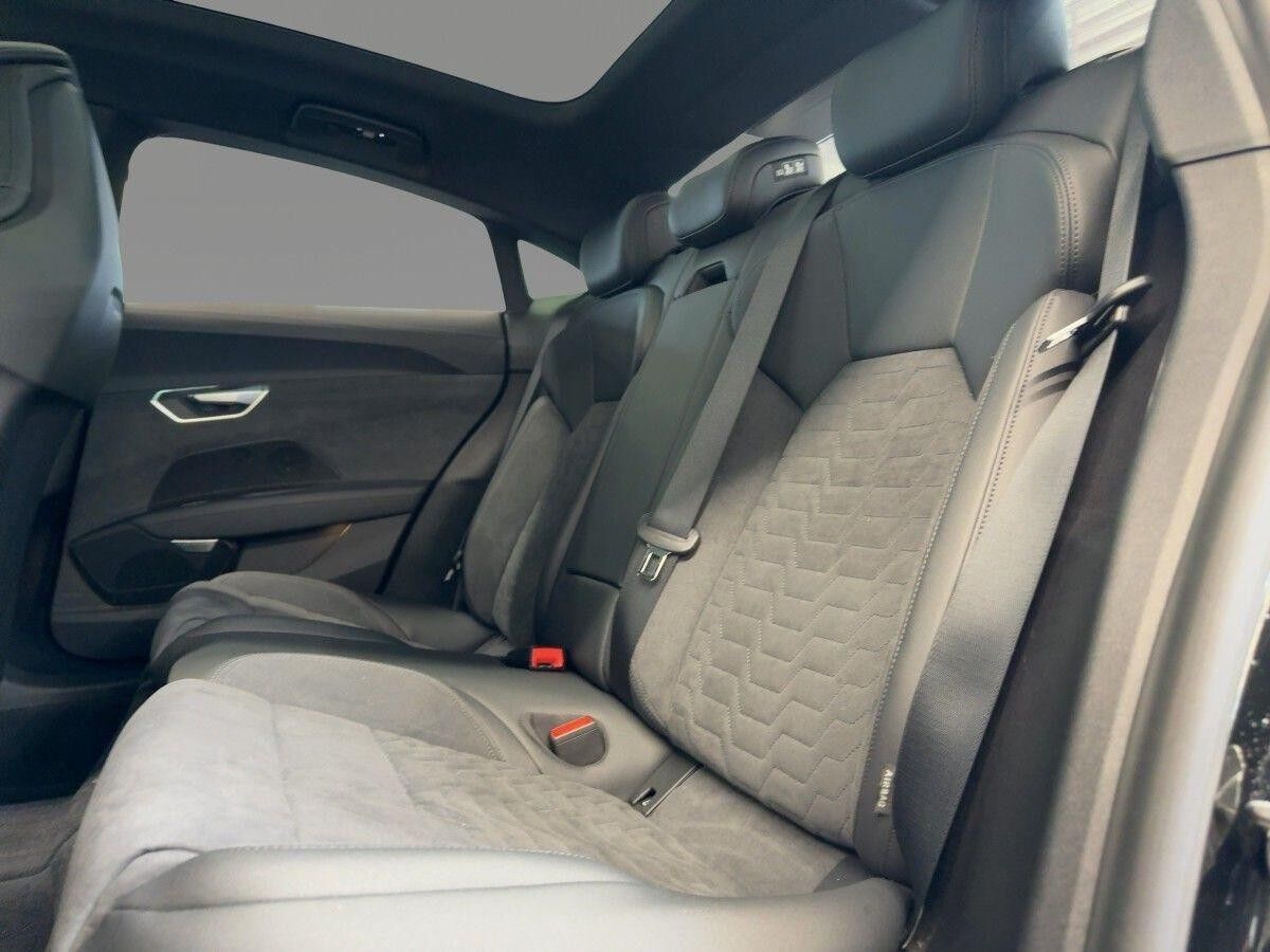 Audi e-tron GT quattro Matrix B&O Pano Luft Kamera
