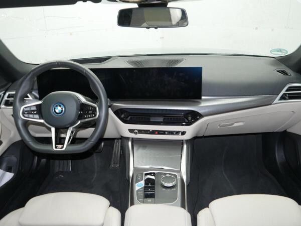 BMW i4 eDrive40 GranCoupé FACELIFT "M-Sport" LED, Navi, AHK, DrivAss, ParkAss+, uvm.