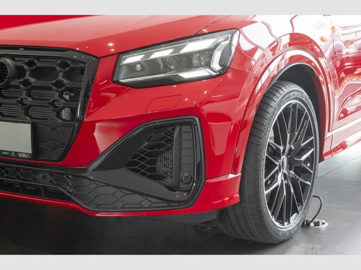Audi SQ2 S-line, Matrix LED, Assistenzpaket, Stylepaket