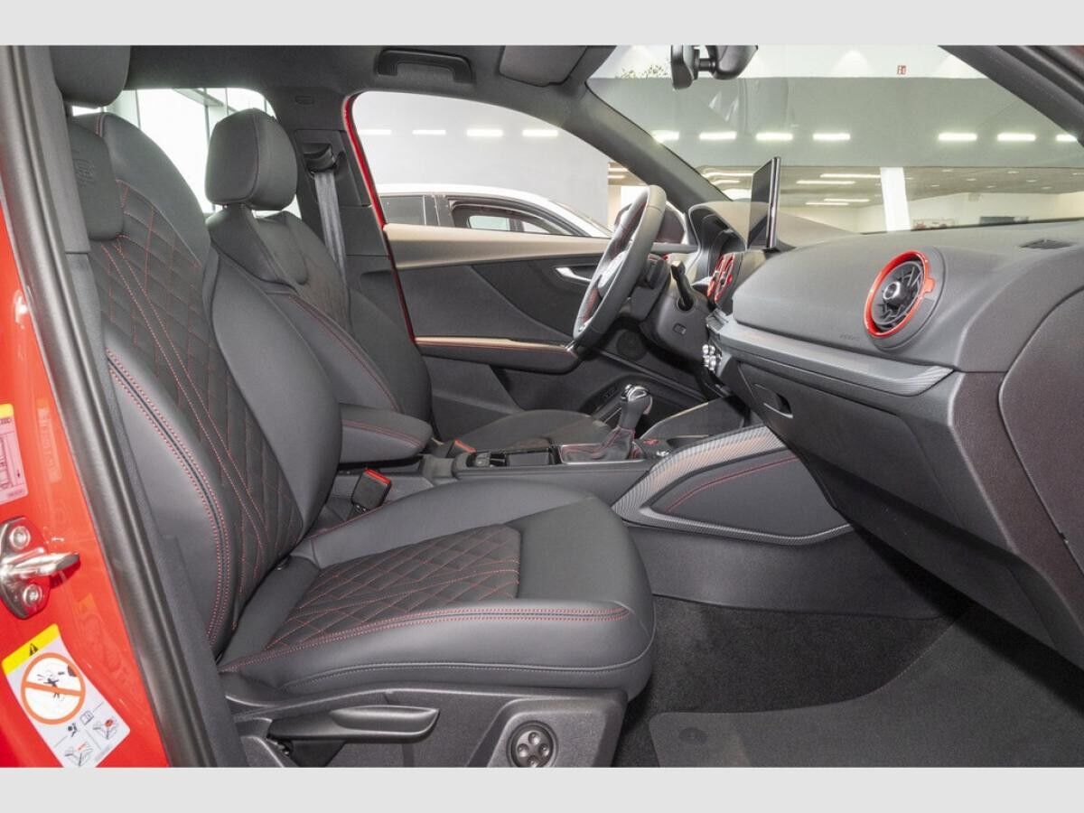 Audi SQ2 S-line, Matrix LED, Assistenzpaket, Stylepaket