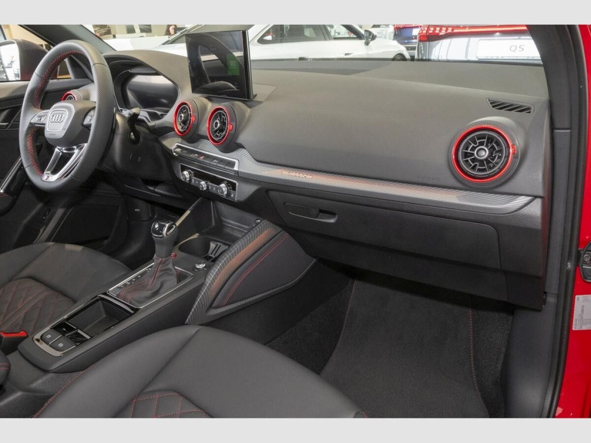 Audi SQ2 S-line, Matrix LED, Assistenzpaket, Stylepaket