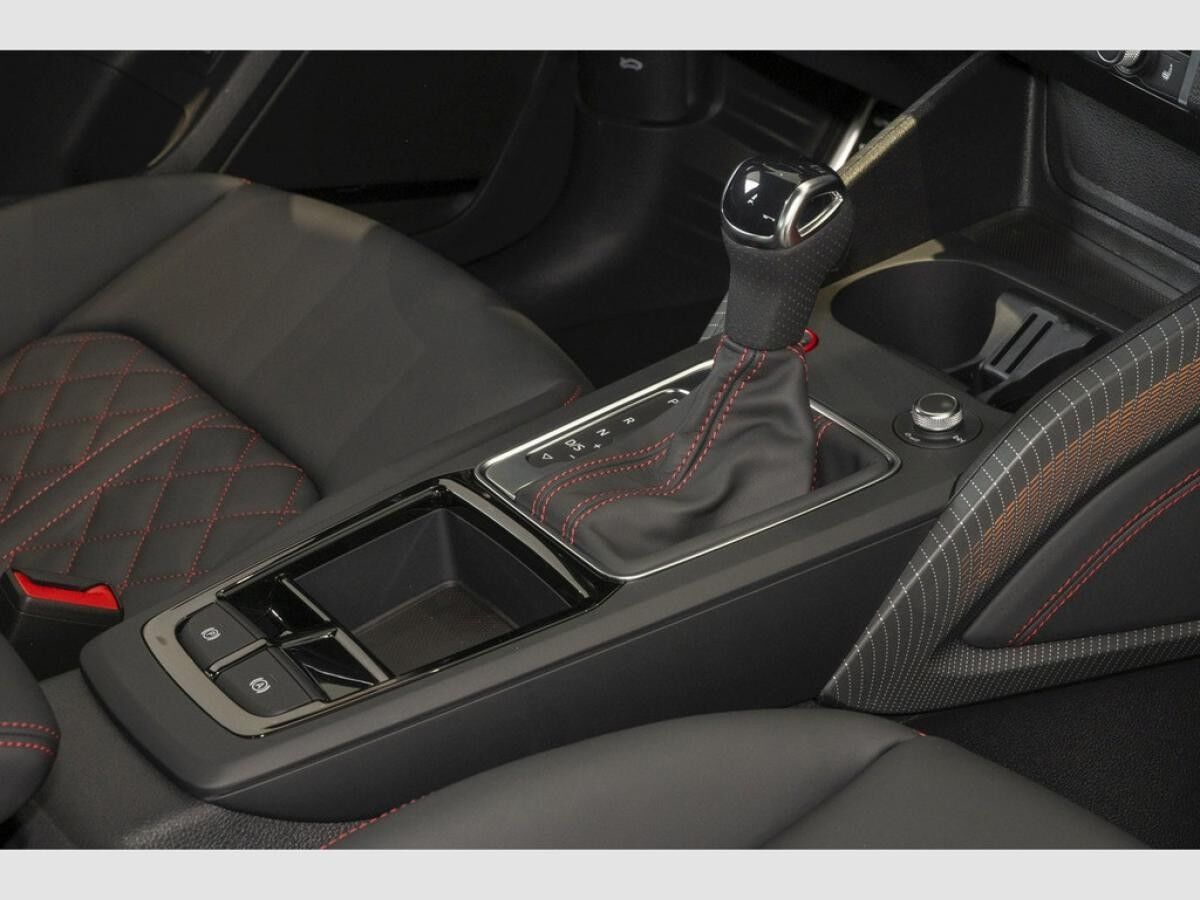 Audi SQ2 S-line, Matrix LED, Assistenzpaket, Stylepaket