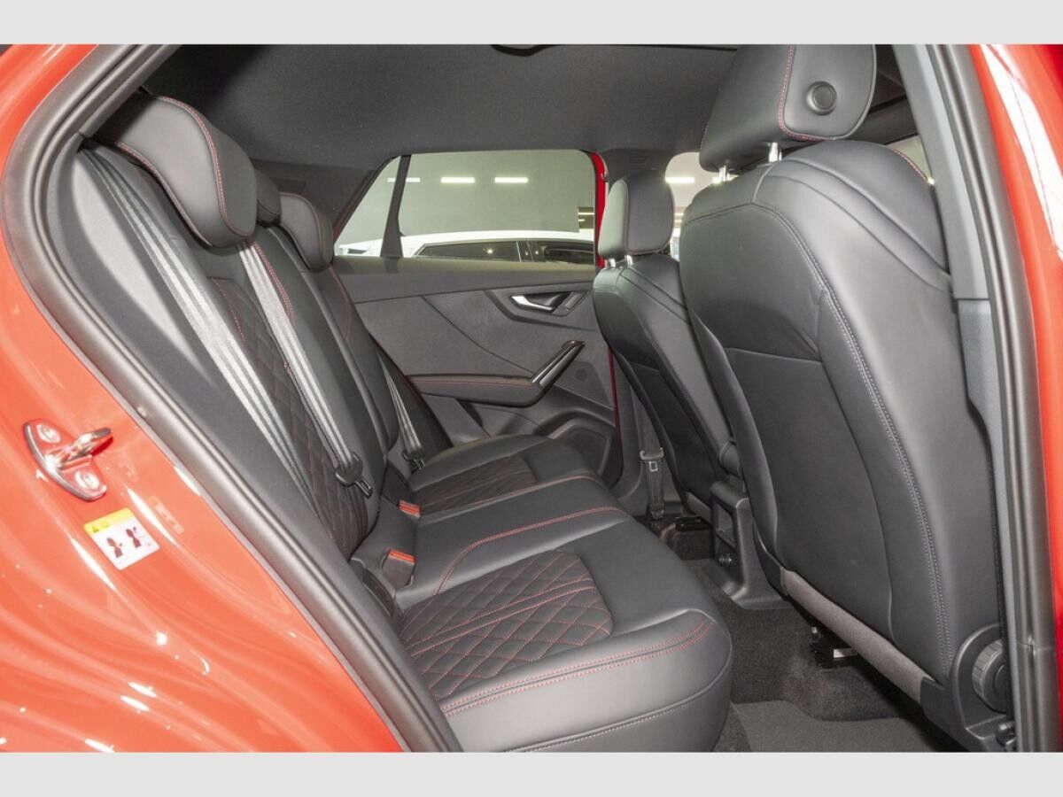 Audi SQ2 S-line, Matrix LED, Assistenzpaket, Stylepaket