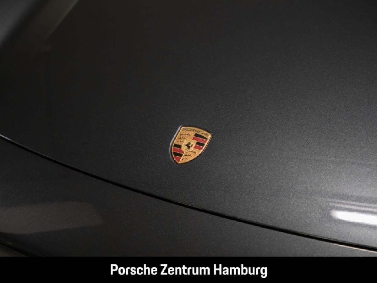 Porsche Macan 4 - Black Friday