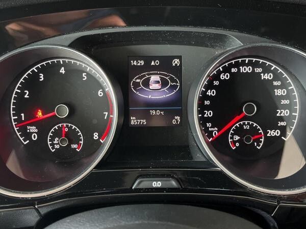 Volkswagen Touran 1.5 TSI Highline AHK Navi ACC LED Sitzhzg