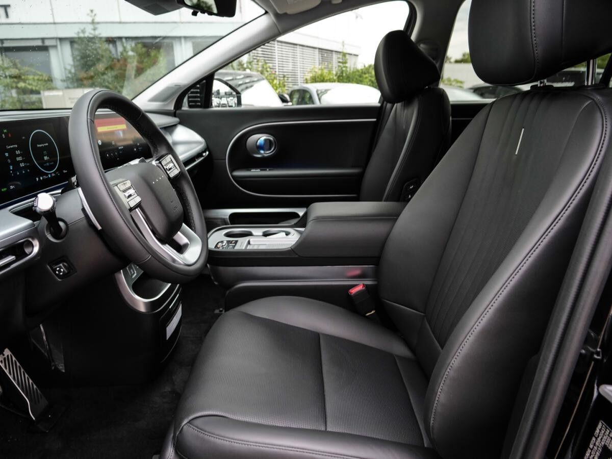 Hyundai IONIQ 9 6-Sitzer 307 PS 4WD UNIQ Panorama GS, Swivel-Paket