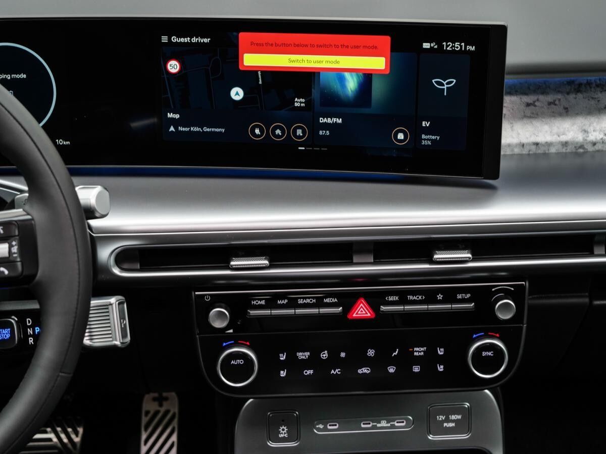 Hyundai IONIQ 9 6-Sitzer 307 PS 4WD UNIQ Panorama GS, Swivel-Paket