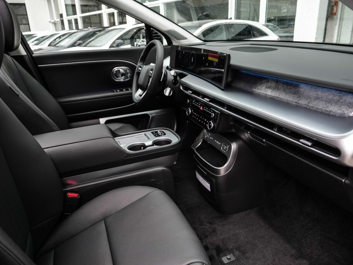 Hyundai IONIQ 9 6-Sitzer 307 PS 4WD UNIQ Panorama GS, Swivel-Paket