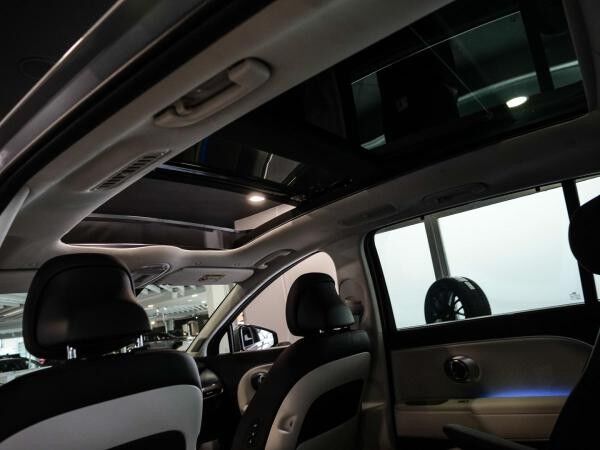 Hyundai IONIQ 9 6-Sitzer 307 PS 4WD UNIQ Panorama GS, Swivel-Paket