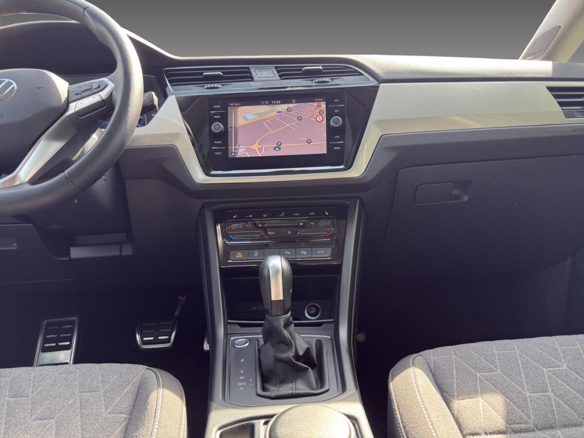 Volkswagen Touran Move 1.5 TSI DSG 7 SITZER+PANO+STANDHEIZUNG